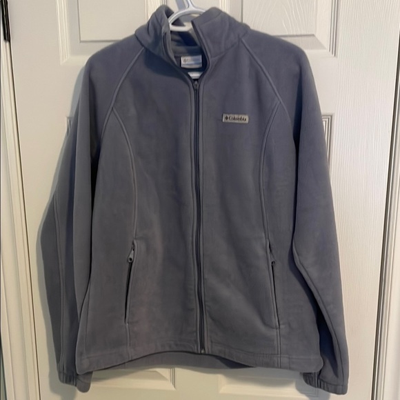 Columbia Dusty Blue Fleece Sweater Size XL. EUC except for zipper pull - Picture 1 of 6